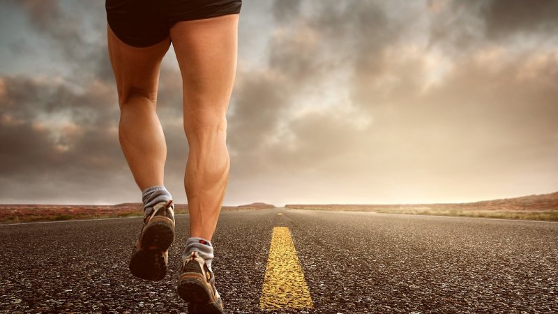 Zdjęcie: Hyrox a CrossFit dla amatora: 4 kluczowe różnice w 2026 roku