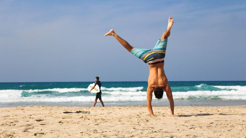 Zdjęcie: Handstand i podciągania: 6-miesięczna progresja calisthenics dla ambitnych
