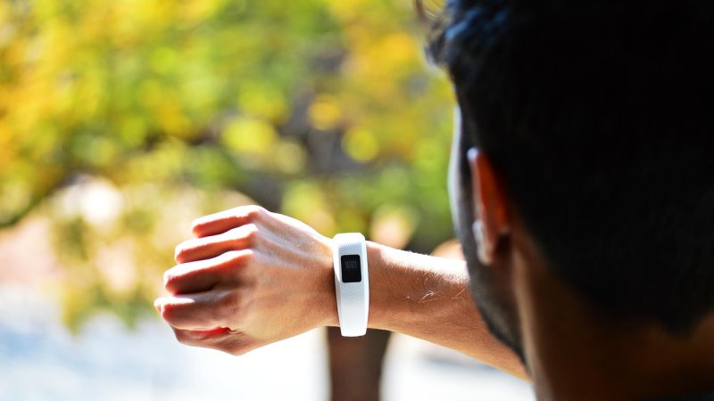 Zdjęcie: Garmin czy Apple Watch: który zegarek lepiej służy aktywnej osobie w 2026 roku